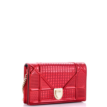 Diorama Wallet On Chain Cannage Embossed Calfskin