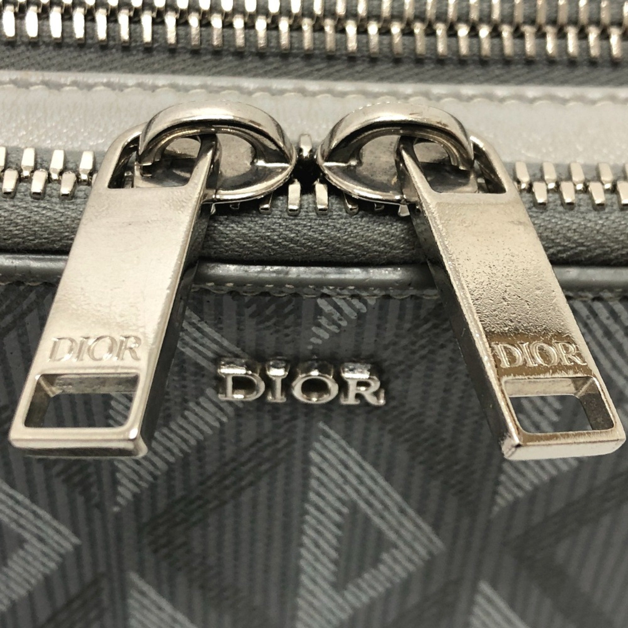 Dior --