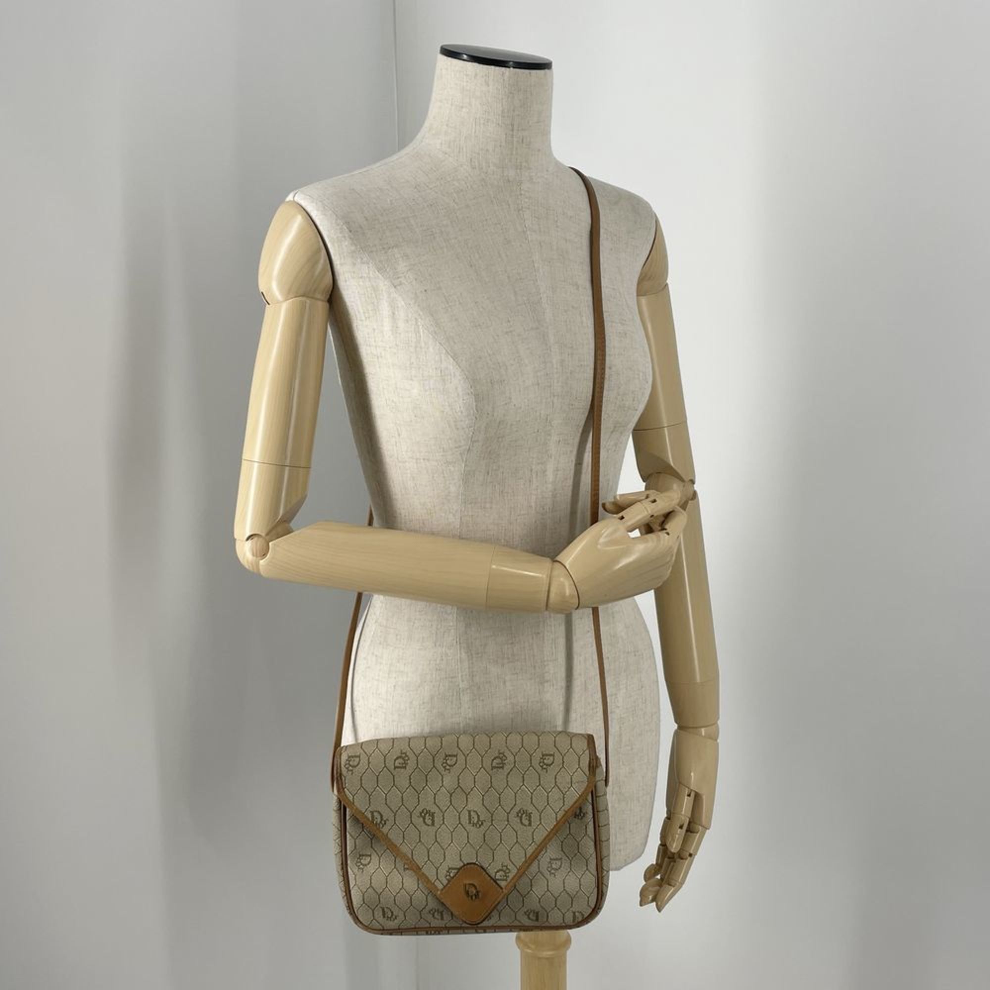 Dior Honeycomb