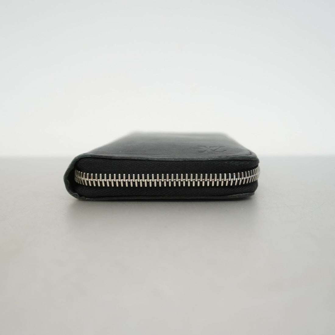Louis Vuitton Zippy Wallet Vertical