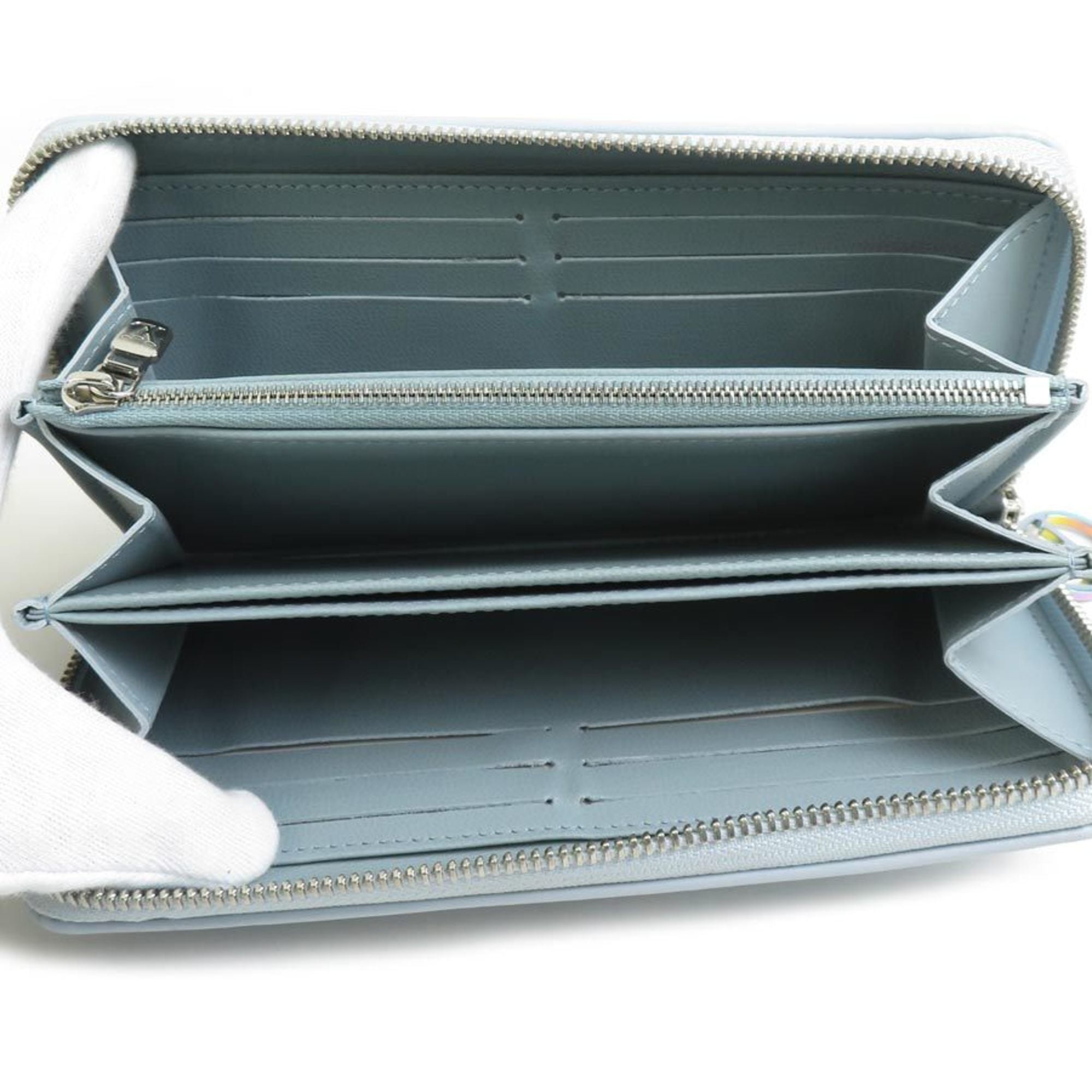 Louis Vuitton Zippy Wallet
