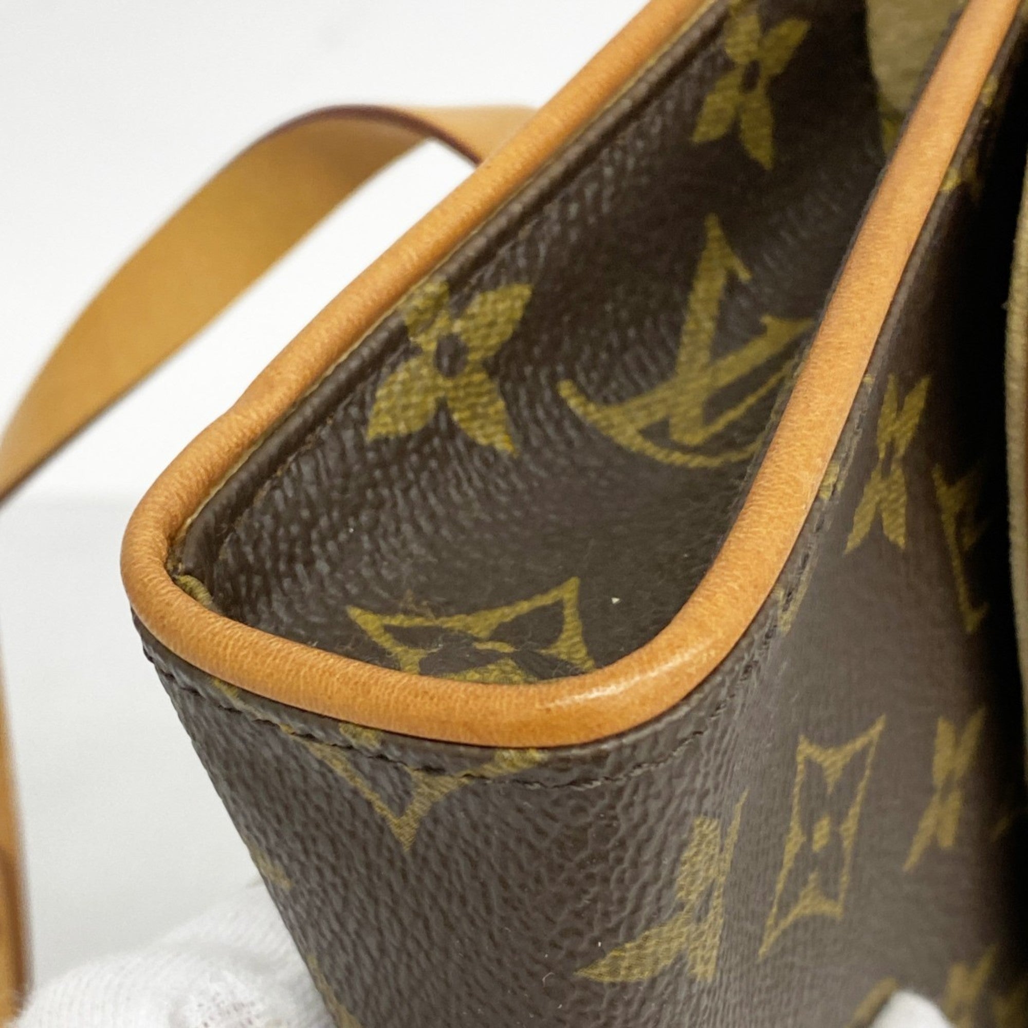 Louis Vuitton Florentine