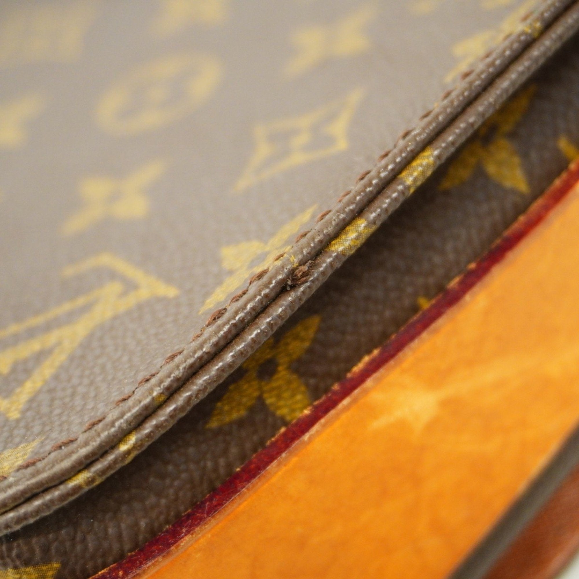 Louis Vuitton Cartouchiere