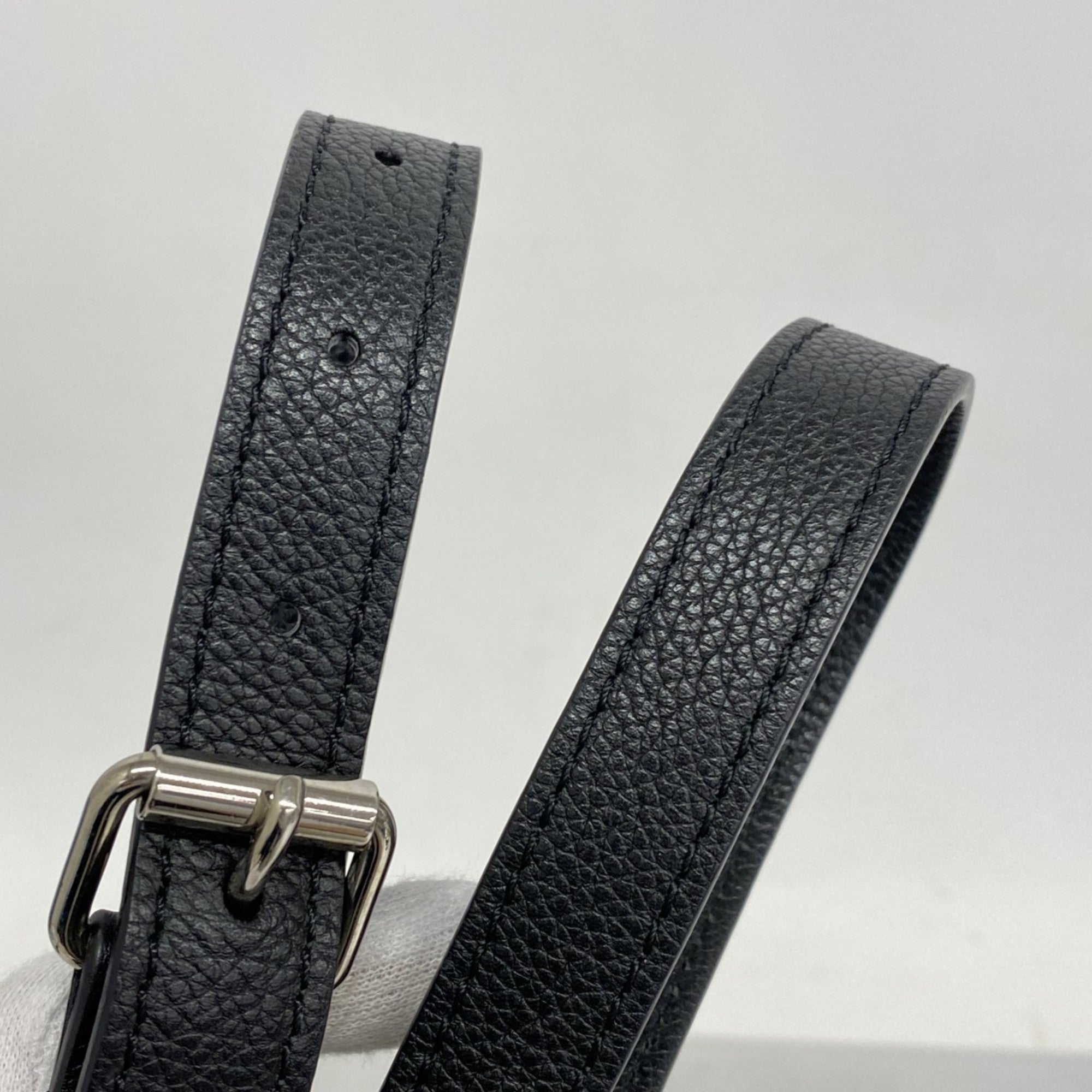 Louis Vuitton Lockmeto