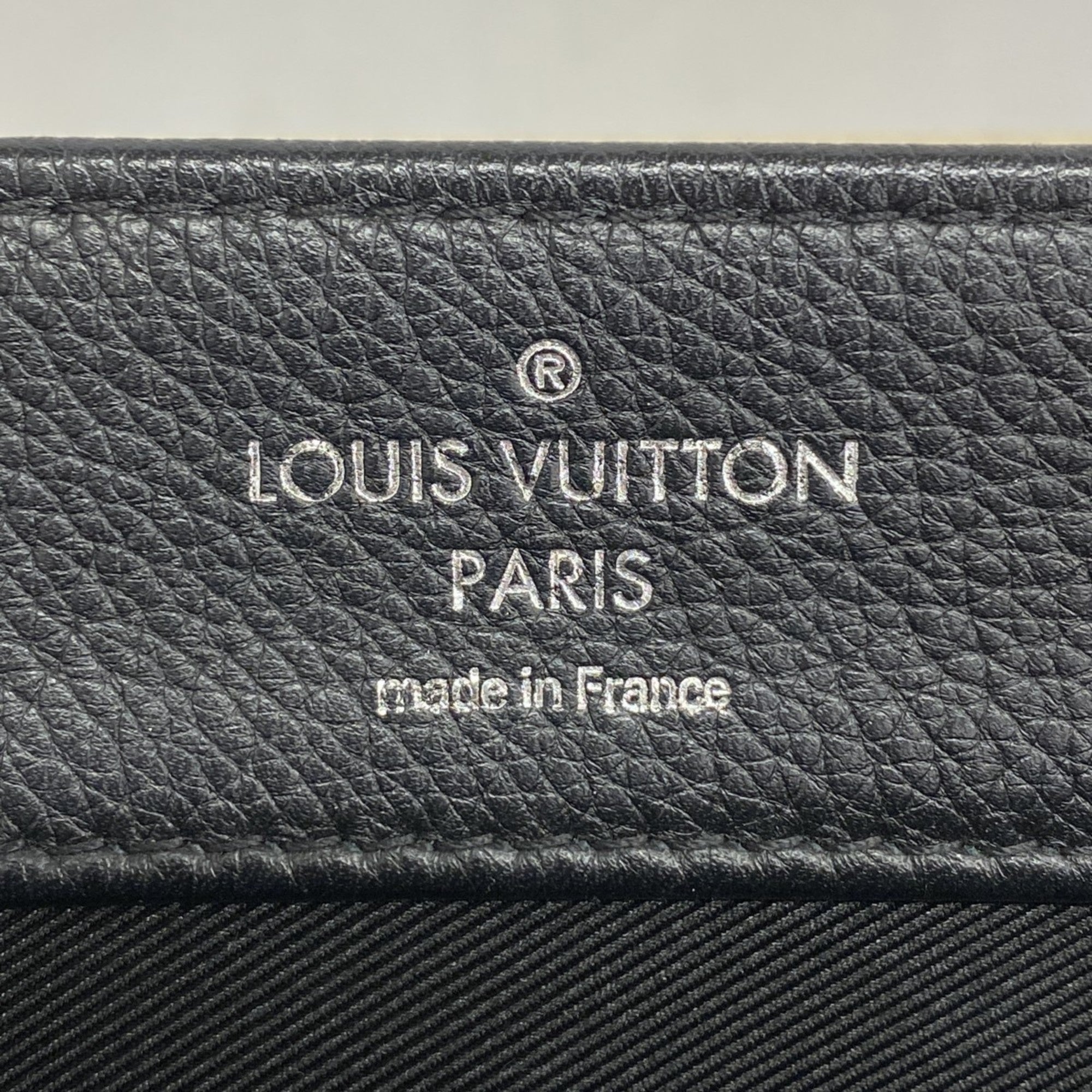 Louis Vuitton Lockmeto