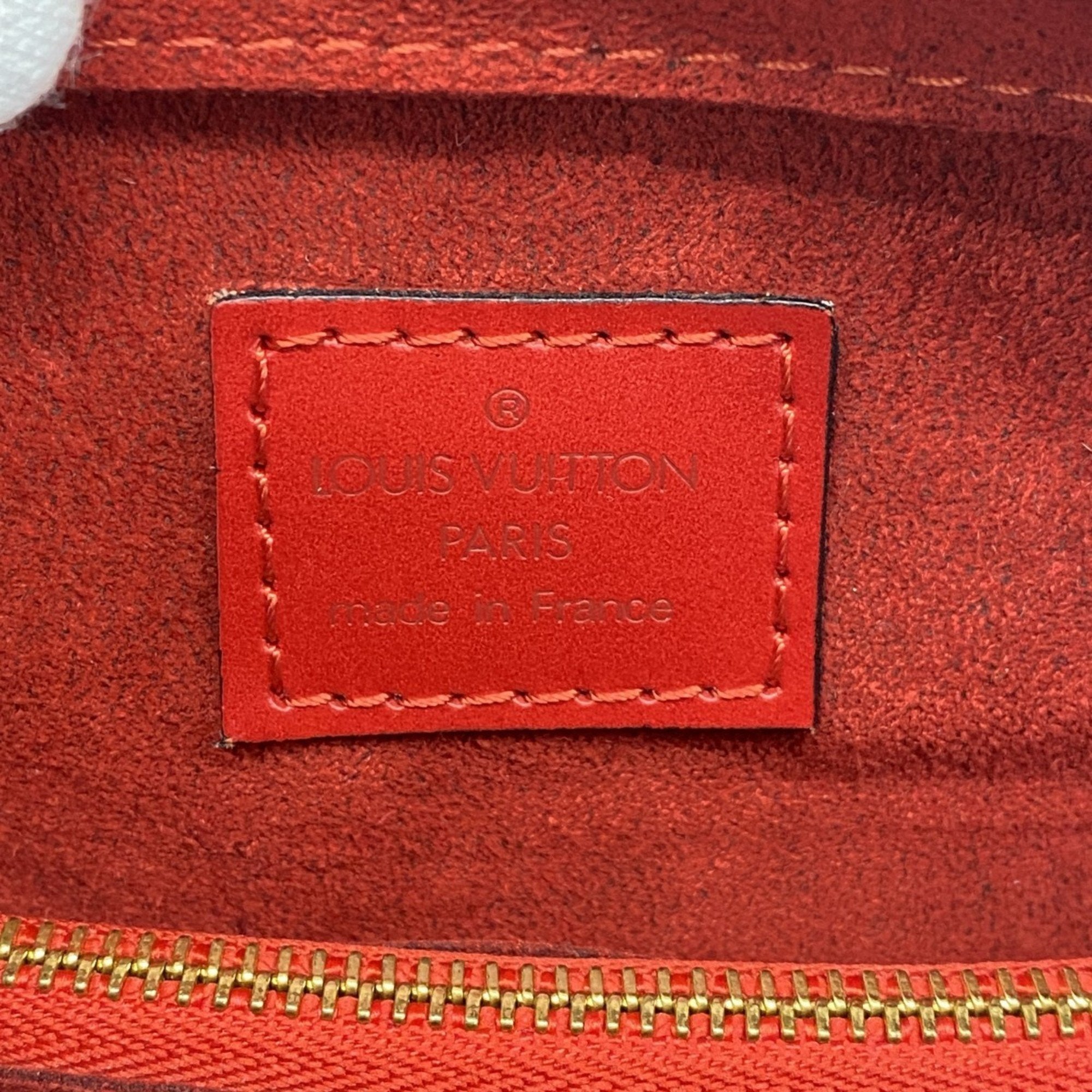 Louis Vuitton Pont Neuf