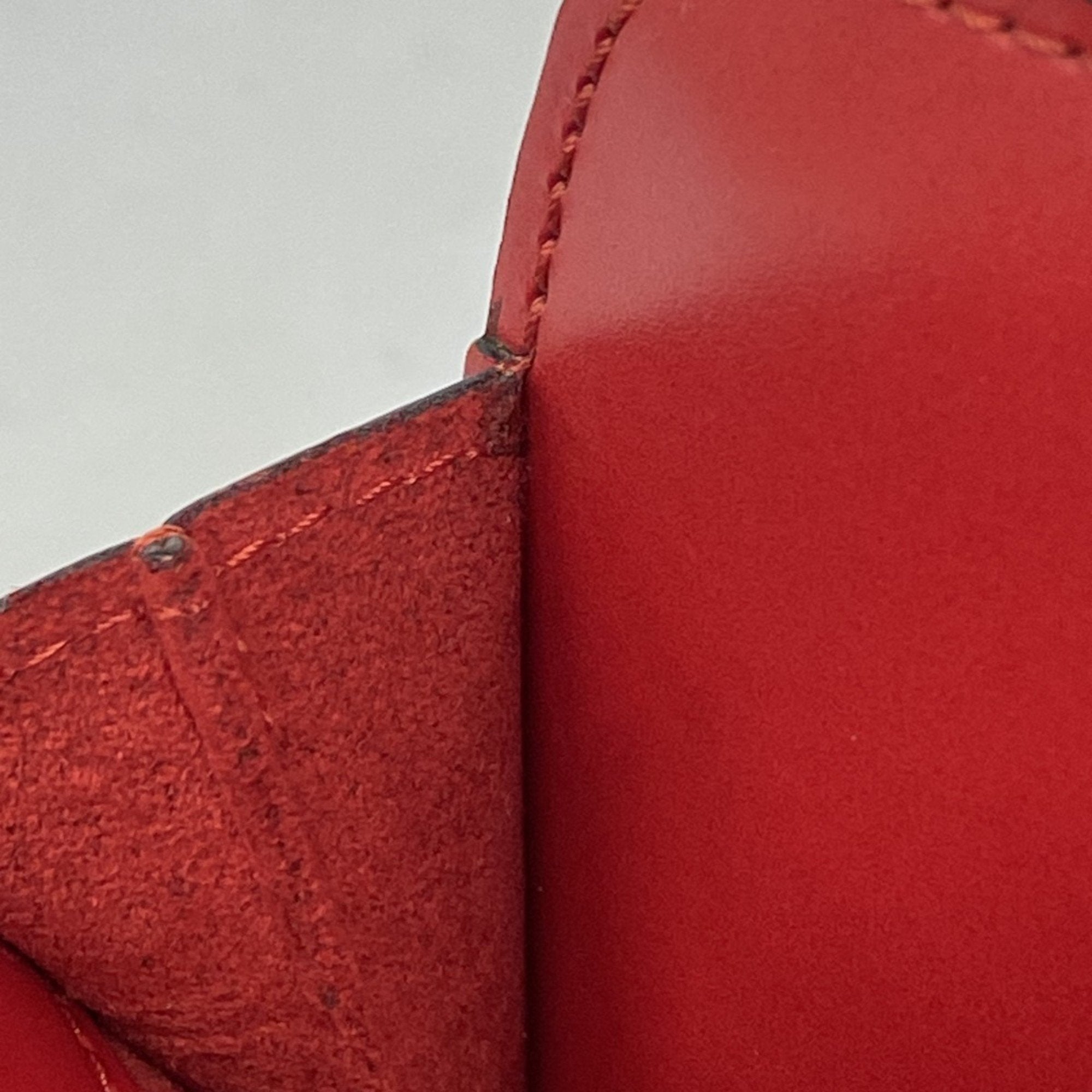 Louis Vuitton Pont Neuf