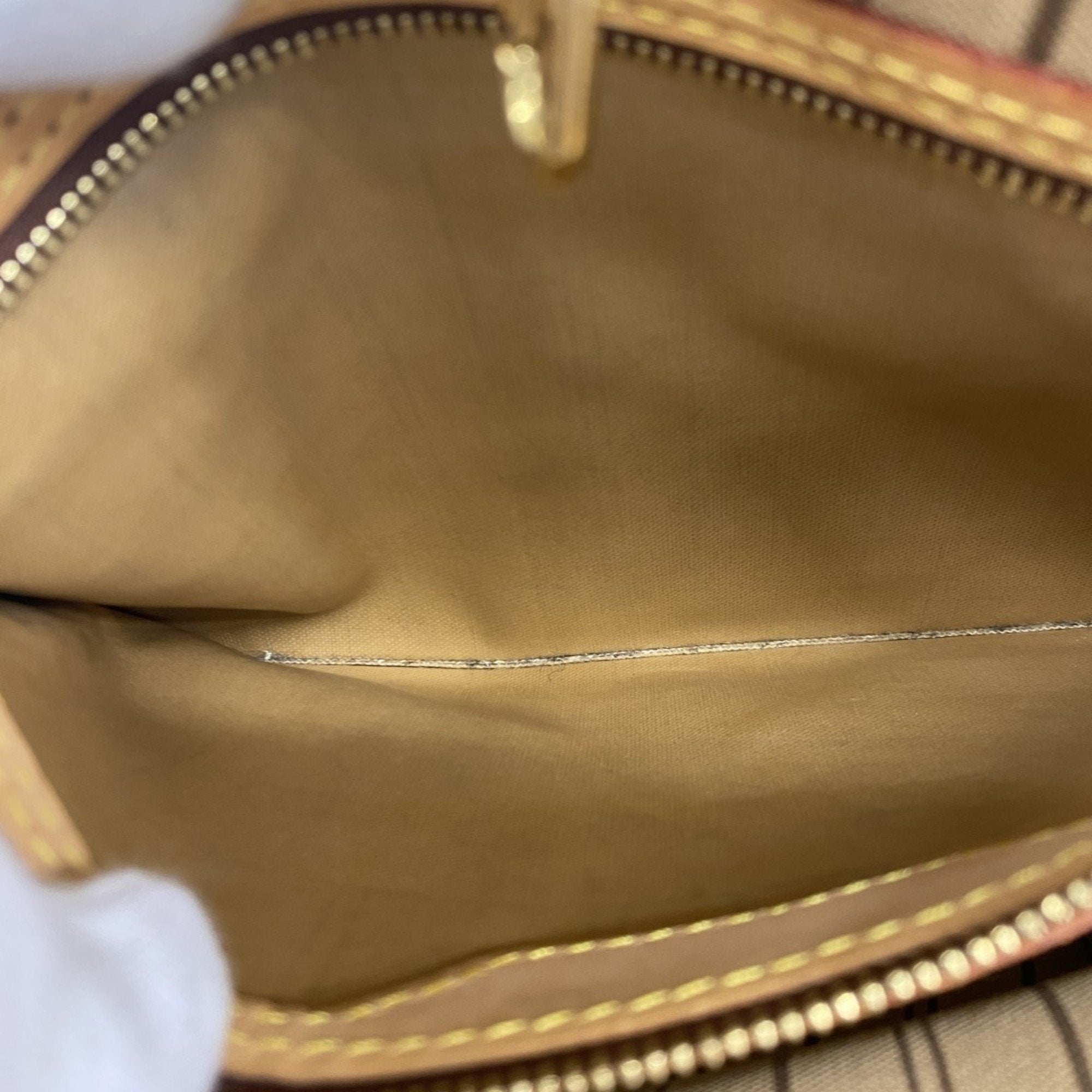 Louis Vuitton Neverfull Pm