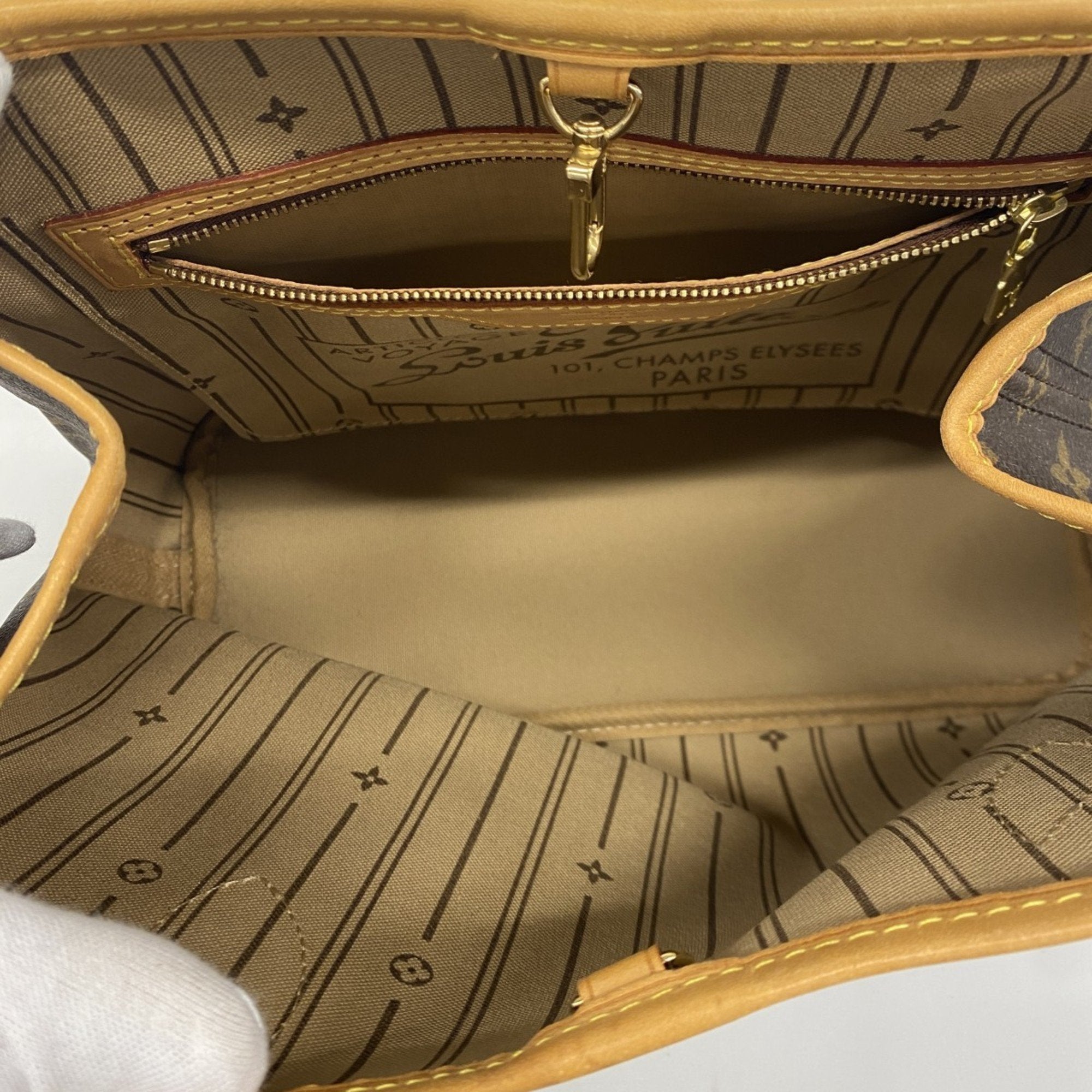 Louis Vuitton Neverfull Pm