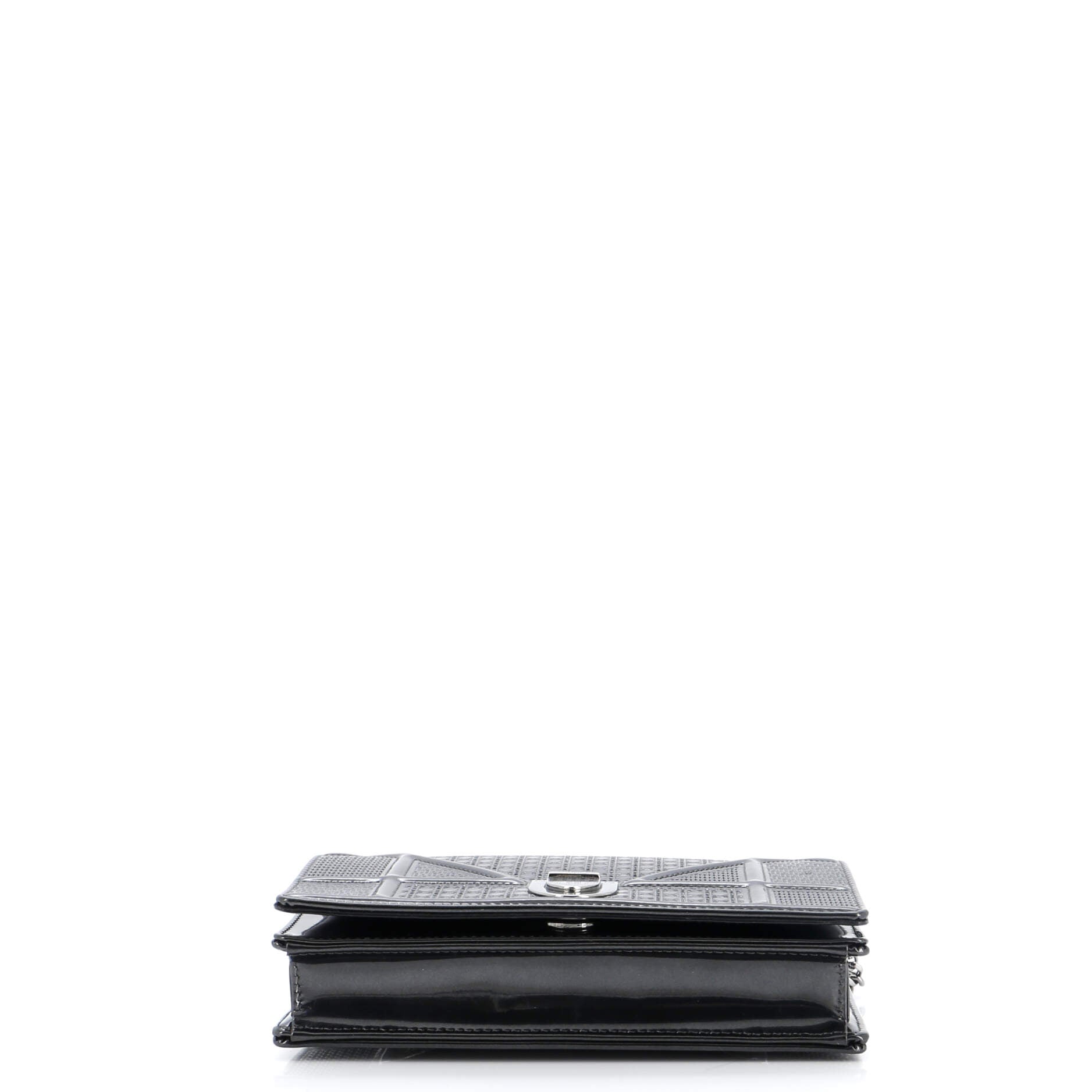 Diorama Wallet On Chain Cannage Embossed Calfskin