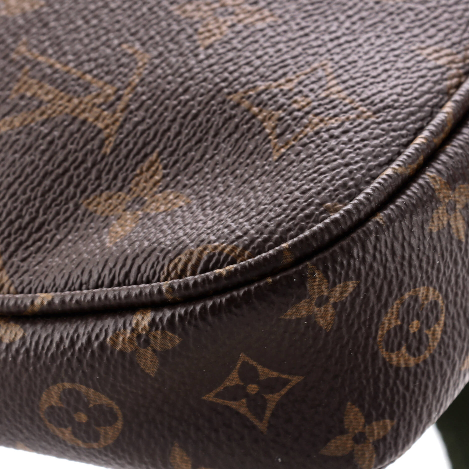 Multi Pochette Accessoires Monogram Canvas