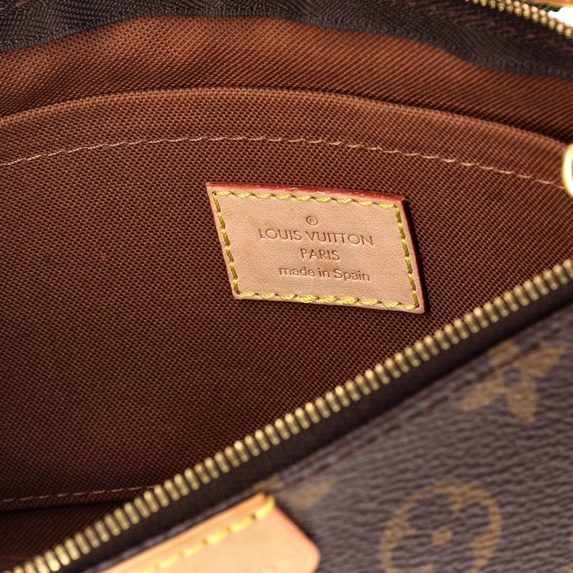 Multi Pochette Accessoires Monogram Canvas