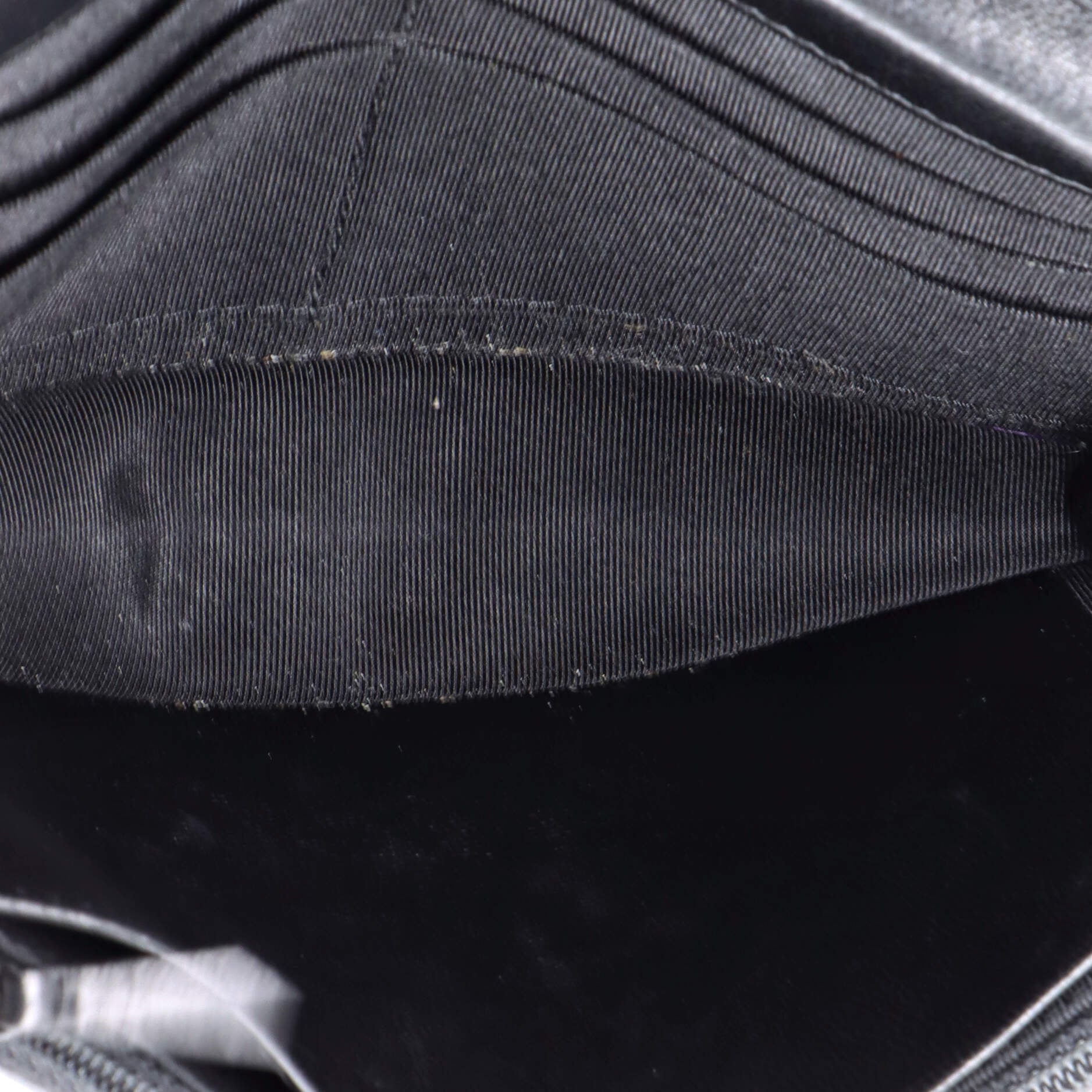 So Black Wallet On Chain Chevron Lambskin